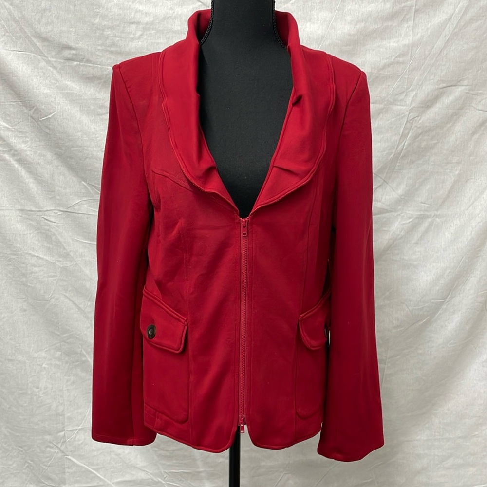 Yansi Fugel zippered jacket in red with a lightly ruffled collar